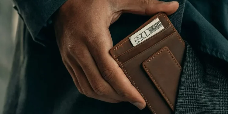 “TEODORO BASTOS DE ALMEIDA: O sucesso das finanças em Angola”