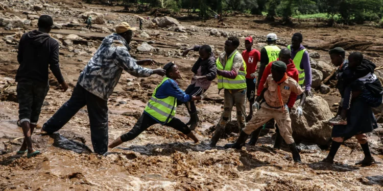 HRW. Quénia não agiu a tempo de responder às inundações devastadoras