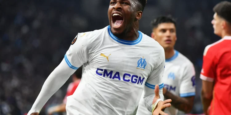 Ajudou a eliminar o Benfica da Liga Europa e foi alvo de ‘carjacking’