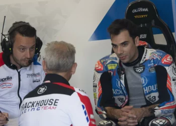 Miguel Oliveira foi à box e desistiu do GP de França. O que se passou?