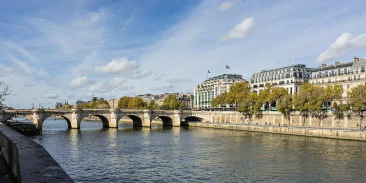 Franceses usam algoritmo para protesto inusitado contra o governo