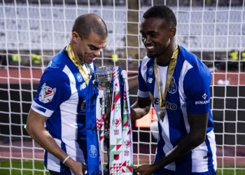 Otávio e o passado: "Há dois anos estava no Sampaio Corrêa… sem jogar"