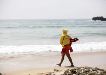 Figueira da Foz ainda sem nadadores-salvadores para todas as praias