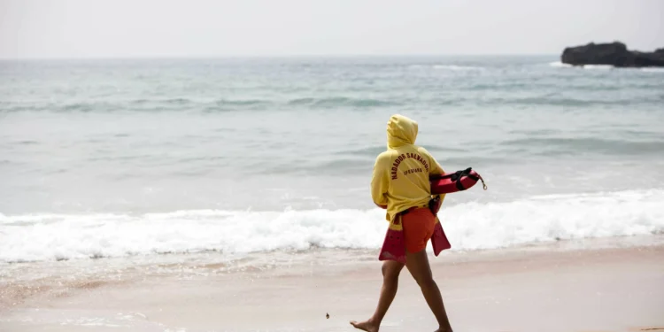 Figueira da Foz ainda sem nadadores-salvadores para todas as praias