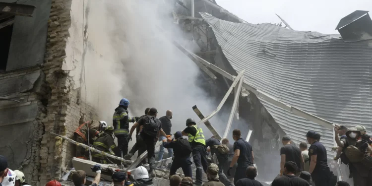 ONU pede investigação ao ataque contra hospital de Kyiv