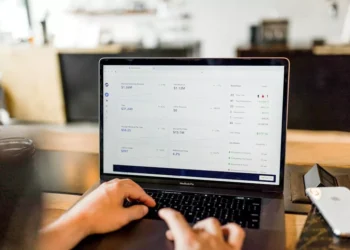 “Desmistificando as Finanças: Como alcançar segurança e tranquilidade”