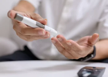 Diabetes acelera o envelhecimento do cérebro (mas há forma de combater)