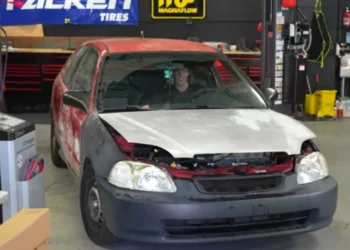 Restauraram este Honda Civic e o dono nem queria acreditar quando o viu
