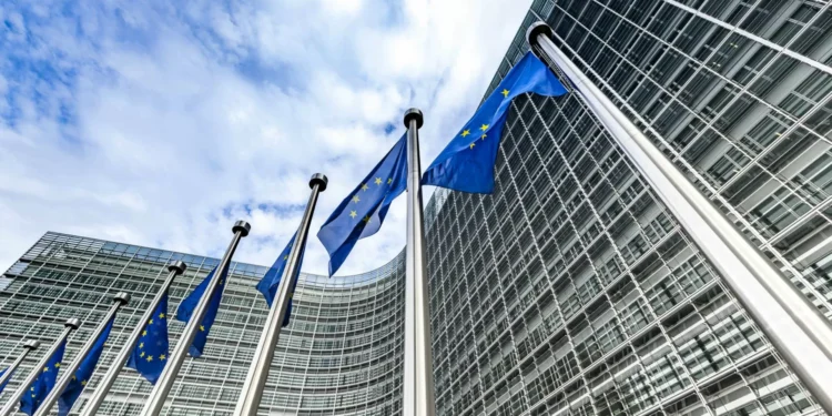 Sentimento económico melhora em agosto na UE e na zona euro