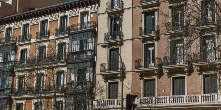 Euribor cai e a seis e 12 meses de novo para mínimos de mais de ano e meio