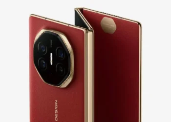 Huawei desvenda Mate XT. É o primeiro dobrável triplo e custa 2.544 euros