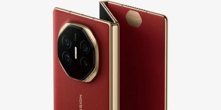 Huawei desvenda Mate XT. É o primeiro dobrável triplo e custa 2.544 euros
