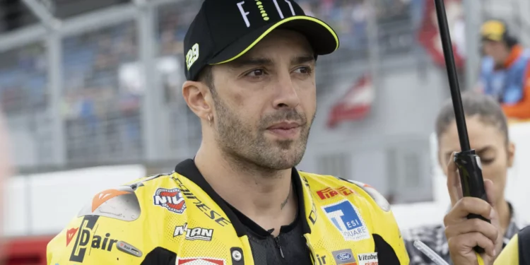 Iannone regressa ao MotoGP pela mão de Valentino Rossi