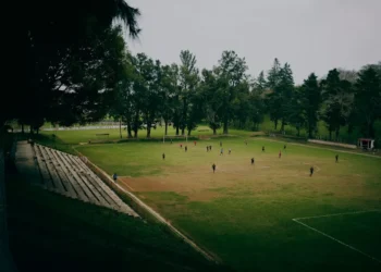 “A História do Esporte: Origens e Popularidade”