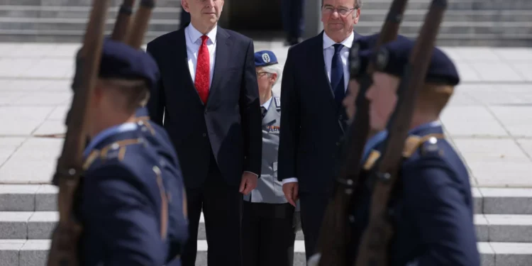 “Acordo de defesa histórico” entre Reino Unido e Alemanha