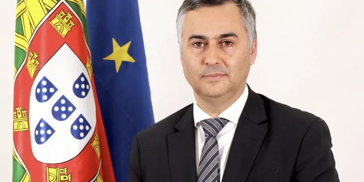 Governo elogia programa que atribui bolsas académicas a atletas