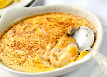 Se não resiste a gulodices, vai adorar esta sobremesa cremosa e… ‘fit’!