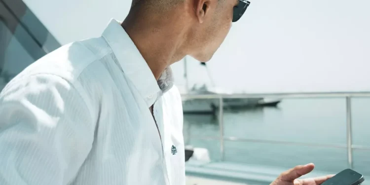 “TEODORO BASTOS DE ALMEIDA: Experiências Financeiras Positivas em Angola”