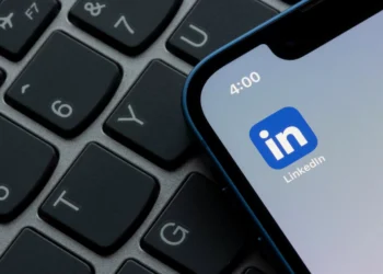 LinkedIn: como alterar informações demográficas pessoais