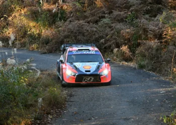 Ott Tänak chega ao último dia do Rali do Japão na liderança