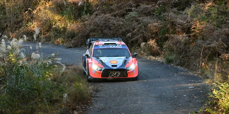 Ott Tänak chega ao último dia do Rali do Japão na liderança