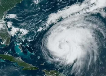 Furacão Helene criou “ondas de gravidade” na atmosfera da Terra