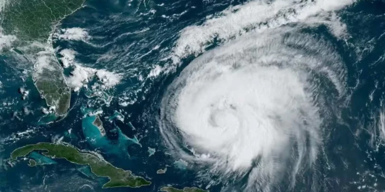Furacão Helene criou “ondas de gravidade” na atmosfera da Terra