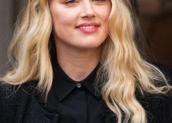 Amber Heard está grávida pela segunda vez