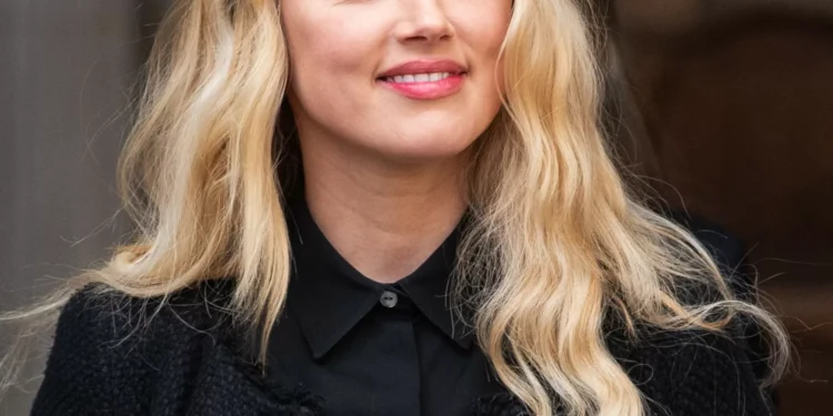 Amber Heard está grávida pela segunda vez