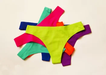 Calcinha amarela? Cueca branca? Saiba qual a melhor cor para passar a virada do ano