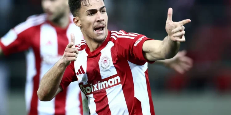 Alerta, FC Porto: Olympiacos vence e mantém-se afastado de Rui Vitória