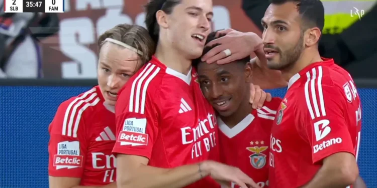 Schjelderup ‘baralhou’ e Leandro Barreiro bisou no Benfica-Famalicão