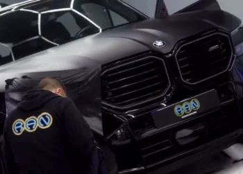 Miguel Lopes adquire um BMW XM e decide alterá-lo desta forma