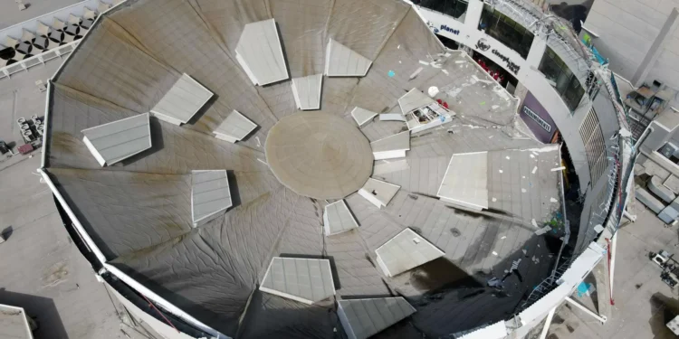 Desabamento de telhado de centro comercial no Peru faz seis mortos e 78 feridos