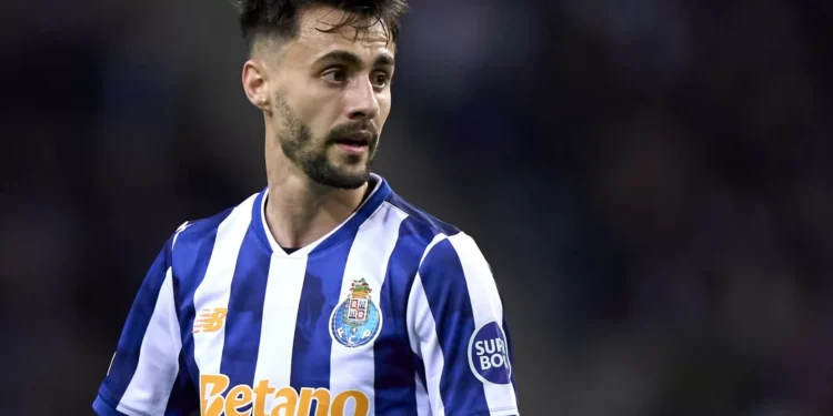 Fábio Vieira lança mote para jogo em Roma: “Só um grande FC Porto…”