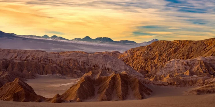 Descoberto método para extrair água do deserto mais quente da Terra