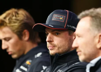 Verstappen e a alegada oferta da Aston Martin: “É muito dinheiro”