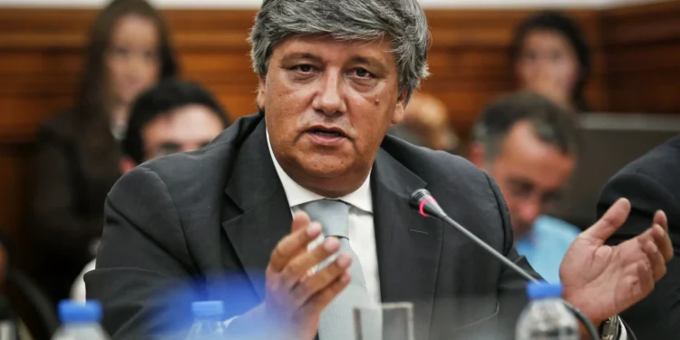 Laurentino Dias quer “contributo ativo e permanente” da FPF no COP