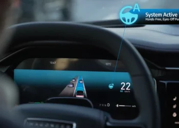 Poderá mexer no telemóvel a conduzir se tiver um Peugeot ou um Citroën