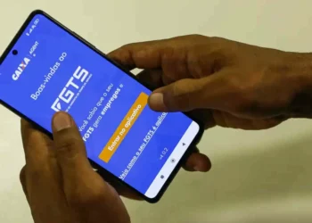 Maioria dos trabalhadores com saque aniversário não poderá resgatar todo o FGTS