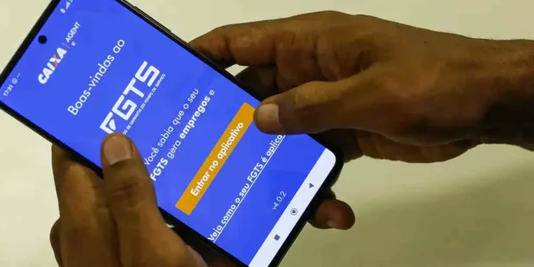 Maioria dos trabalhadores com saque aniversário não poderá resgatar todo o FGTS