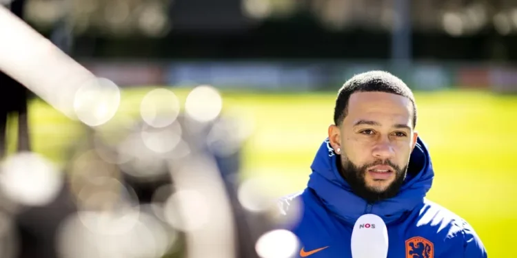 Memphis Depay diz que Brasileirão está entre ‘cinco melhores ligas do mundo’ e compara Arena com Camp Nou