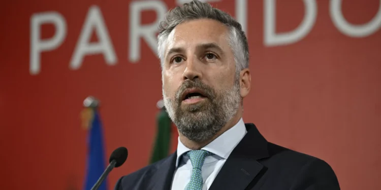 Pedro Nuno Santos diz que PS vai “reforçar SNS com estratégia séria”