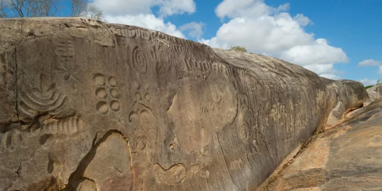 “Stonehenge brasileiro” revela ligação entre povos do passado e os astros