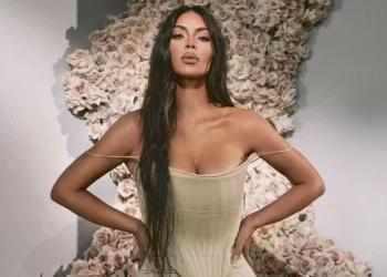 A grande aposta da Nike em Kim Kardashian e sua marca de roupas justas