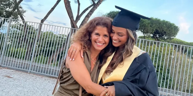 “Ensinou-me que a verdadeira força vem da coragem de ser quem somos”