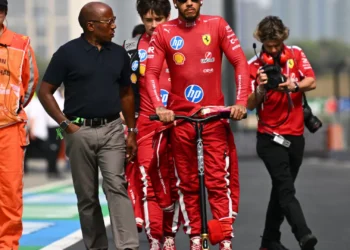 ‘Bomba’. Hamilton, Leclerc e Pierre Gasly desqualificados do GP da China