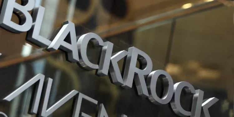 Após pressão de Trump, BlackRock vai comprar portos no Canal do Panamá