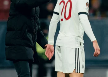 De Mourinho até Amorim: Dalot alcança marca redonda no Manchester United