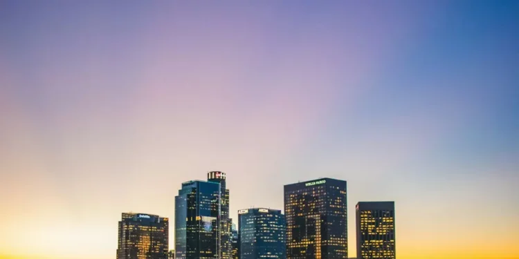 “Economia: Fundamentos para o Desenvolvimento Social”